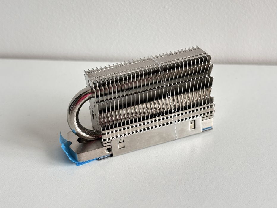 Продам радіатор для SSD диска Thermalright HR-09