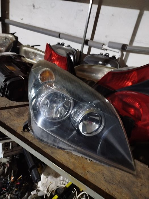 Astra H lampa prawa przód przednia stan bdb wysyłka