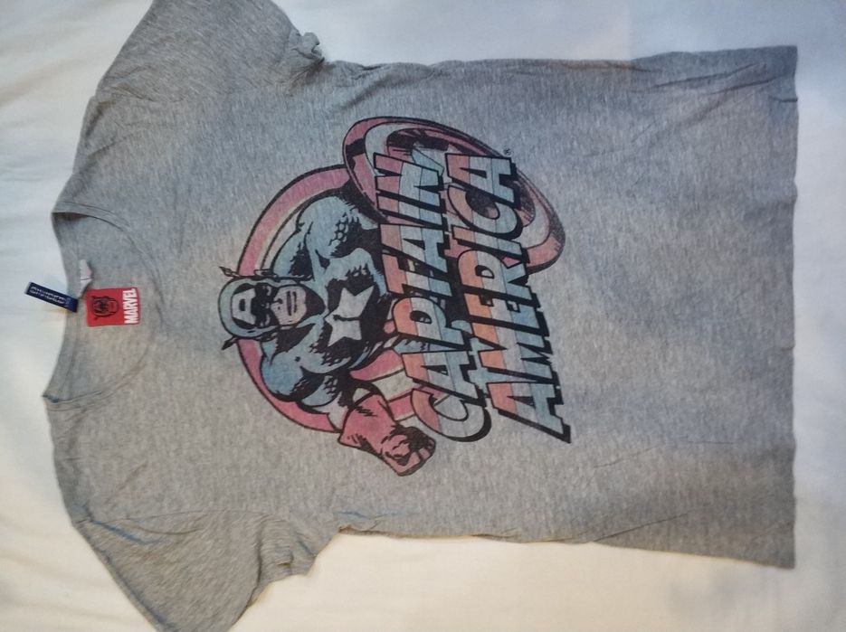 t-shirt oficjalny Marvel Captain America H&M rozm M z dziurką
