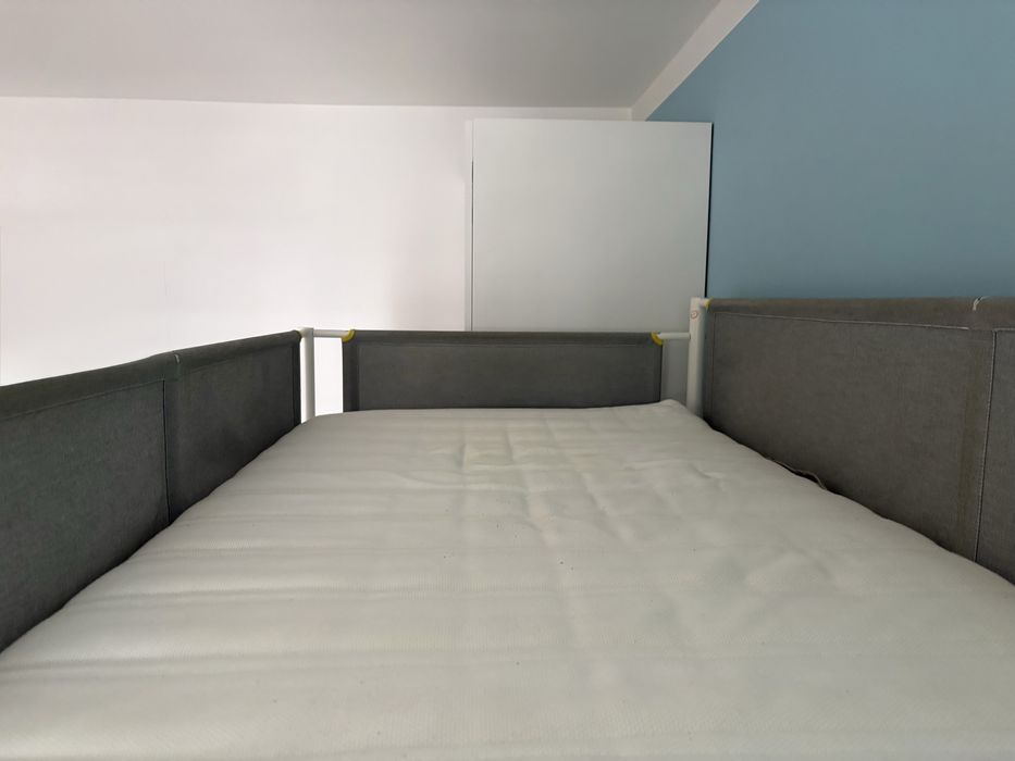 IKEA VITVAL biały/jasnoszary (90x200 materac w dobrym stanie)