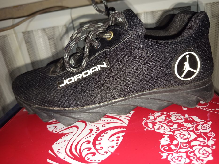 Кросівки Nike Jordan 43 рр.