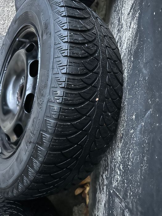 Продам диски с резиной R15 Volkswagen