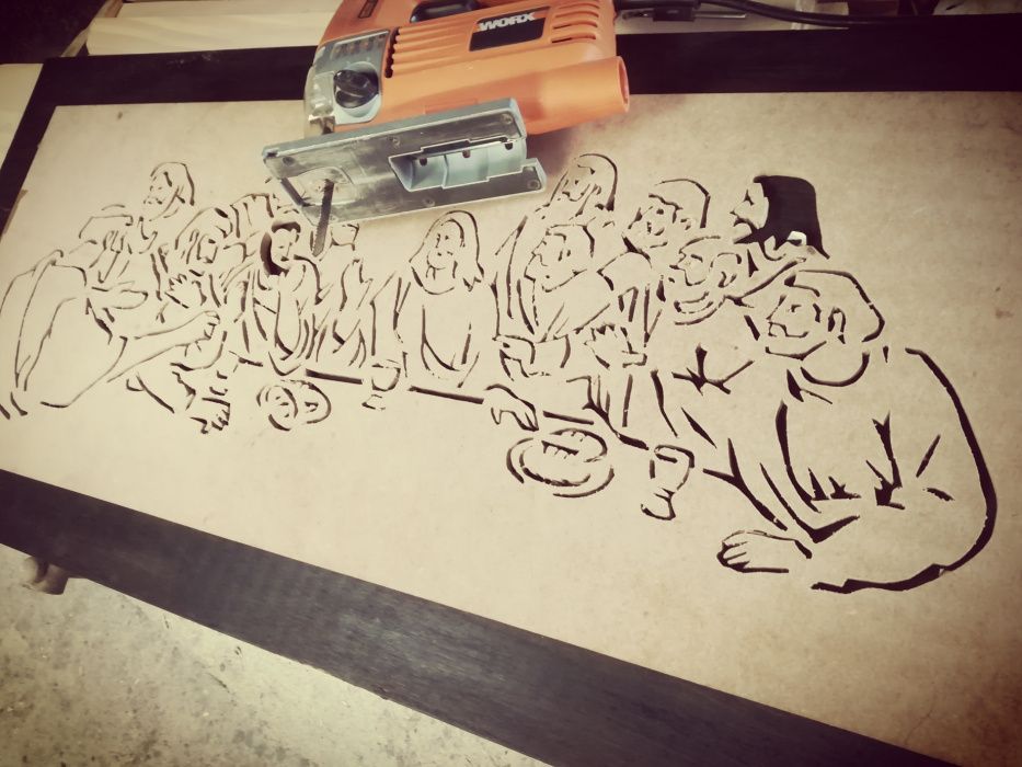 Ceia de Cristo feita com recortes