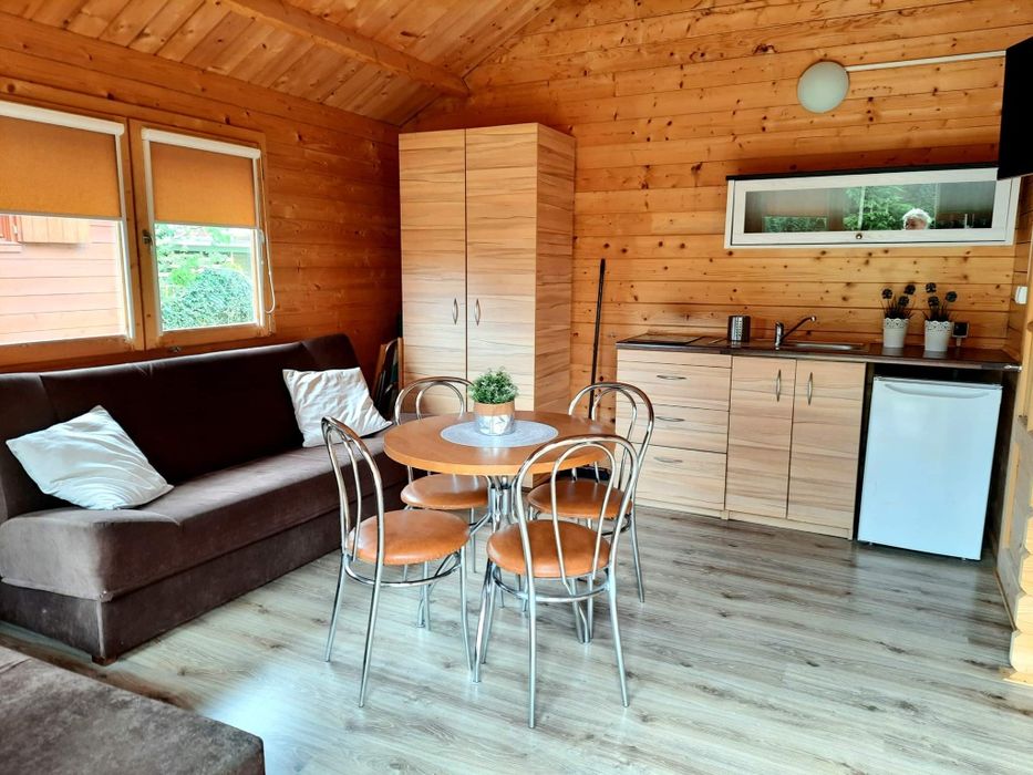 Domki letniskowe i pokoje gościnne