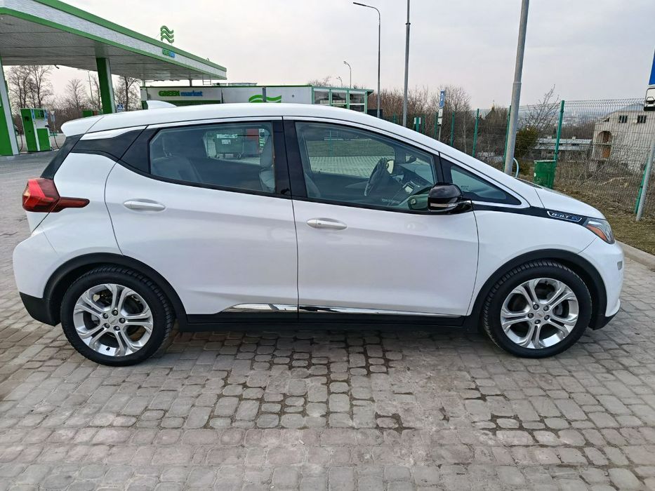 Chevrolet bolt 2020