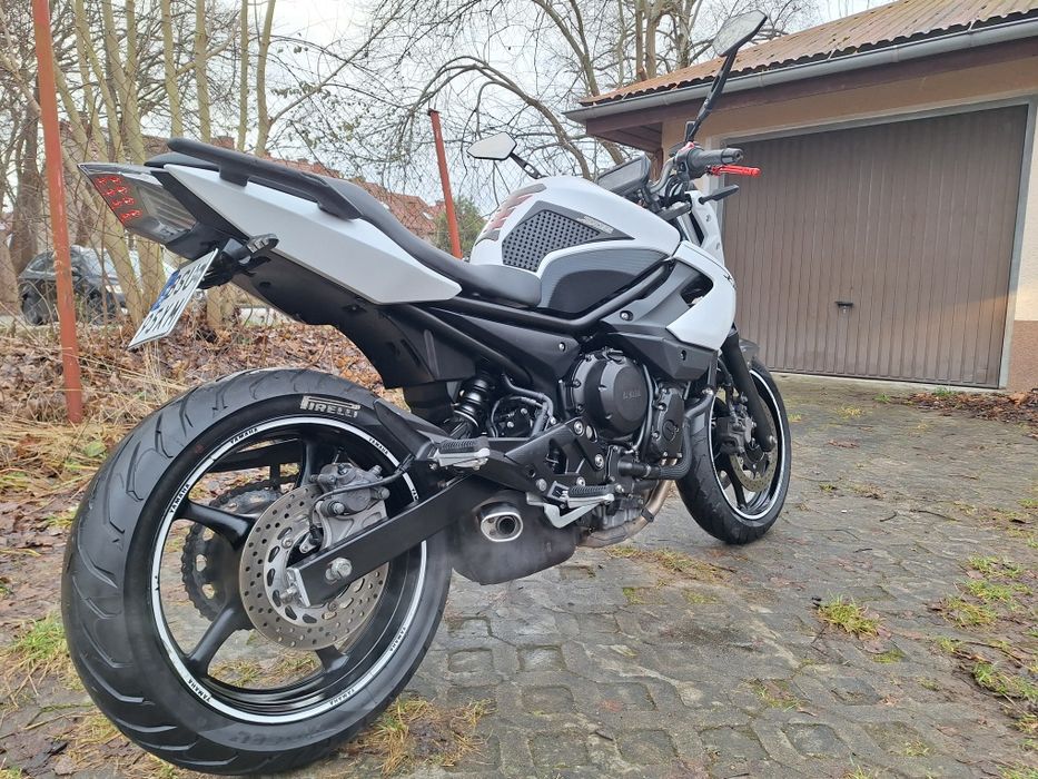 Yamaha XJ6N  ABS  super stan