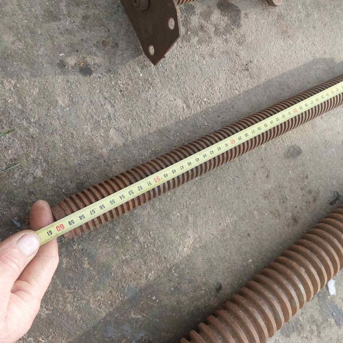 Продаються  різьби для преса