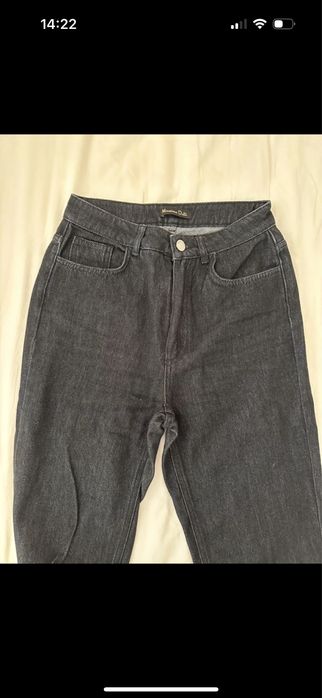 Czarne spodnie jeansowe wysoki stan Massimo Dutti