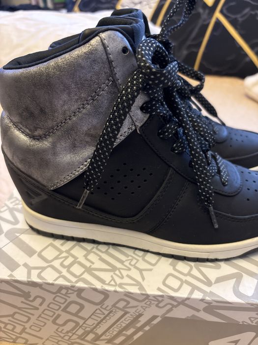 Buty na koturnie 4f, rozmiar 39.