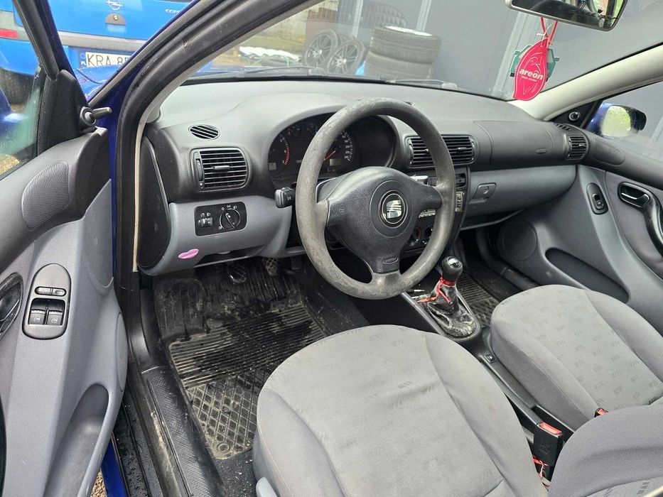 Seat Leon 1.4 Benzyna. Hak. Mały przebieg! DŁUGIE OPŁATY