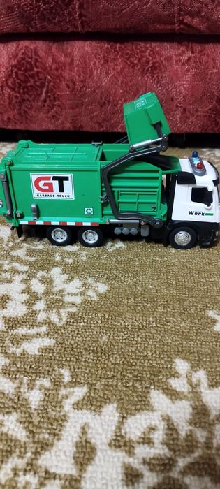 Сміттєвоз дитячий, машина