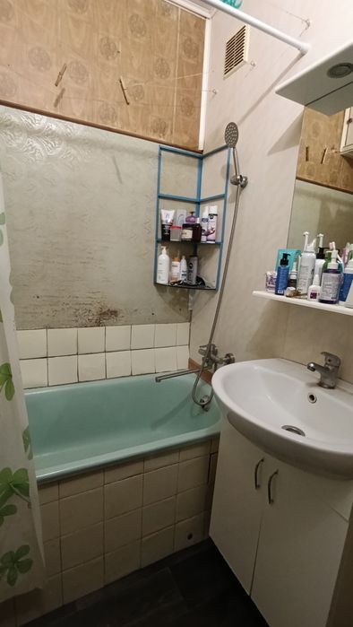 Продаж 2 кімн.квартири 6/9 Космос