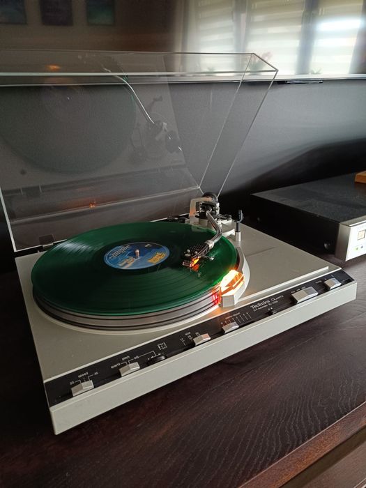 Gramofon Technics Quartz SL-5300