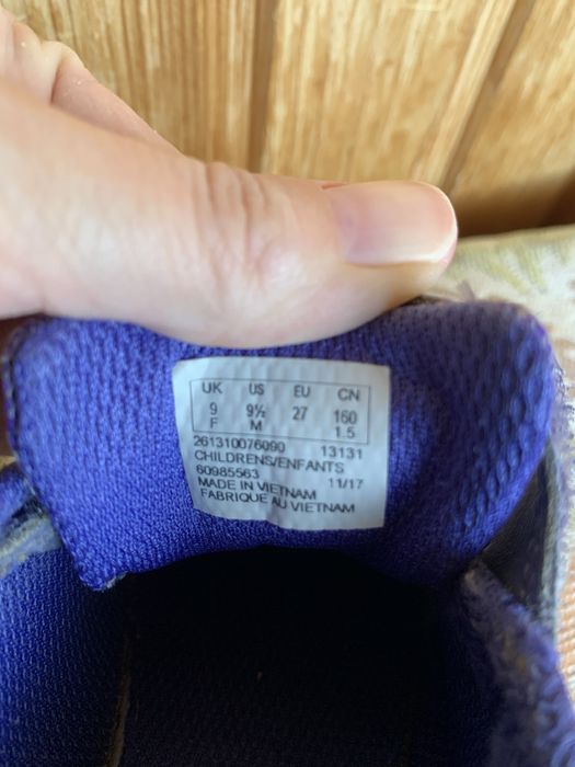 Кросівки на дівчинку clarks