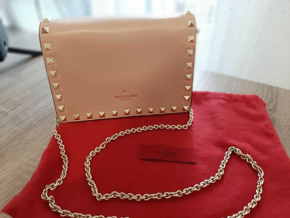 Продам клатч Valentino