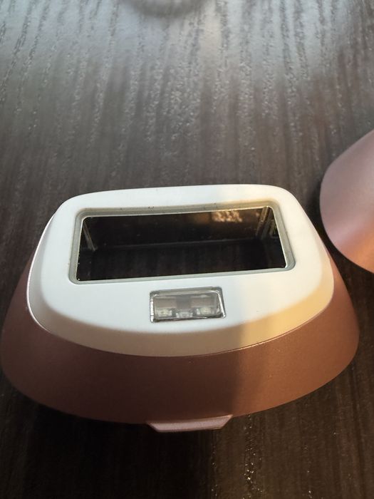 Depilator laserowy Philips Lumea 9900 IPL BRI977/00