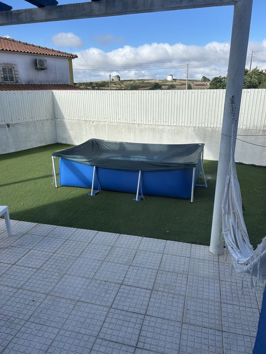 Piscina 3x2m em bom estado
