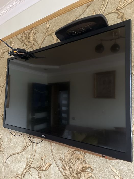 Телевізор LG, 42LM580T 3D