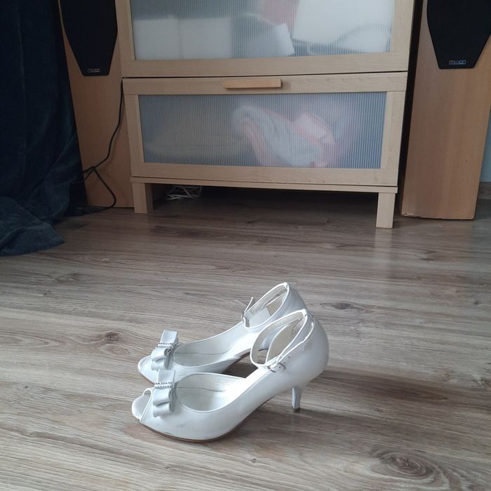 Buty do ślubu 38