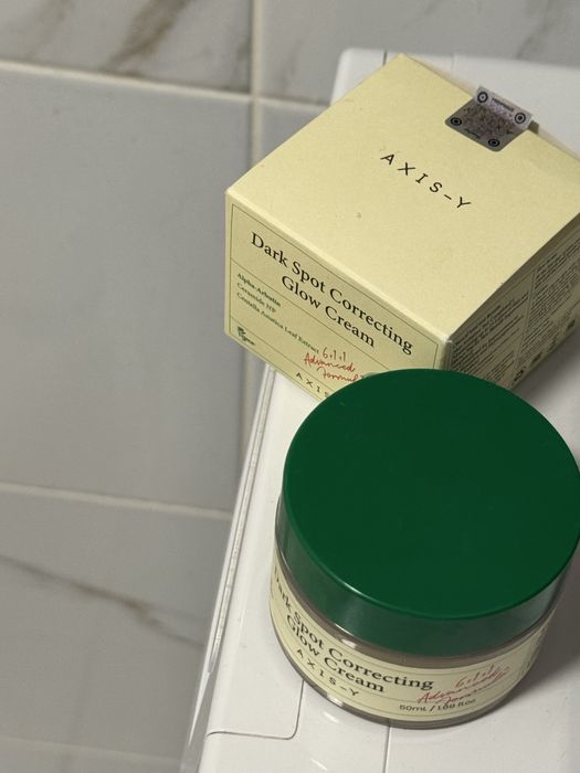 Продам Axis-y dark spot correcting glow cream