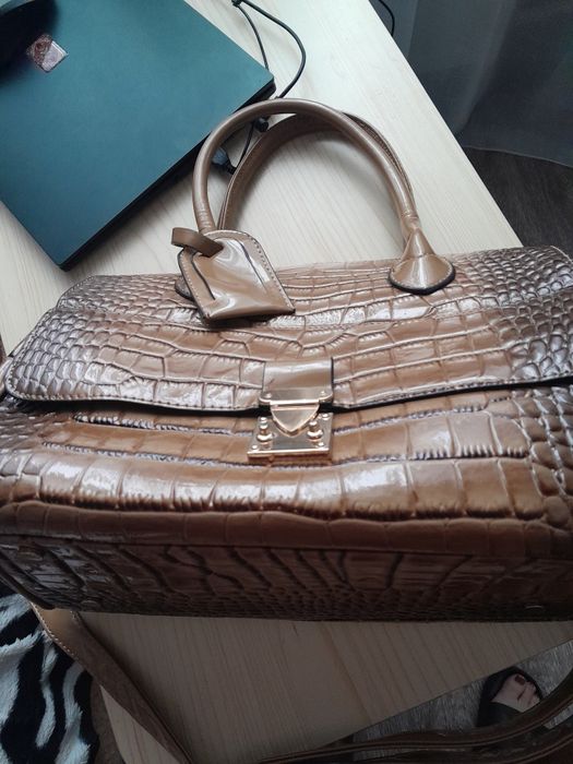 Сумка лакова  , нова