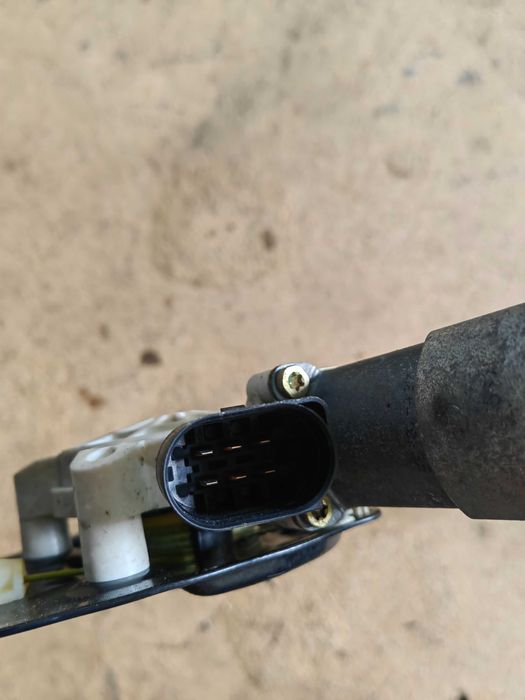 Elevador vidro BMW serie 5 E60/61 traseiro esquerdo (lado condutor)