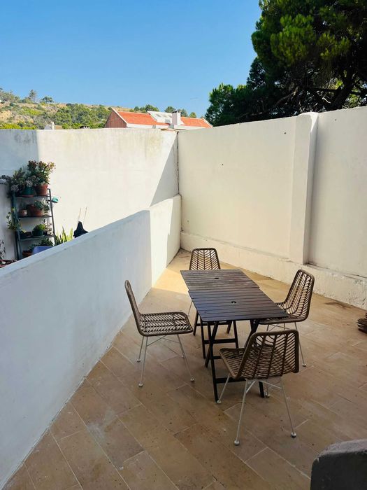 Quarto solteiro ou casal sem caução a 15 min de lisboa