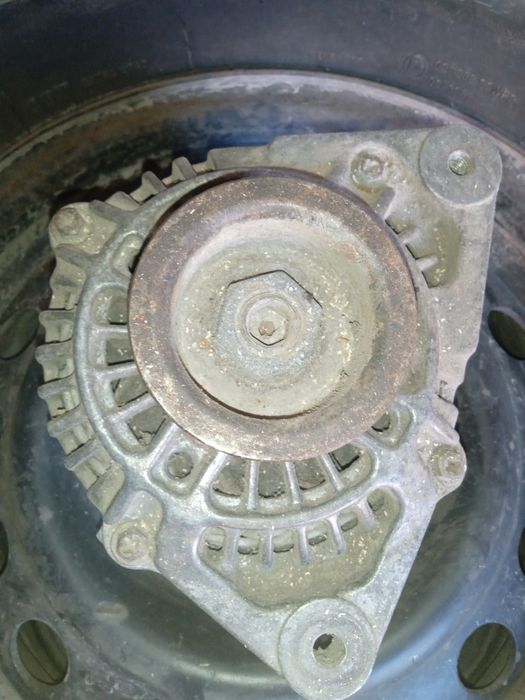 Генератор на Ford