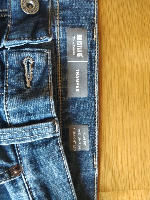 Calças Jeans Mustang W38/L36 novas