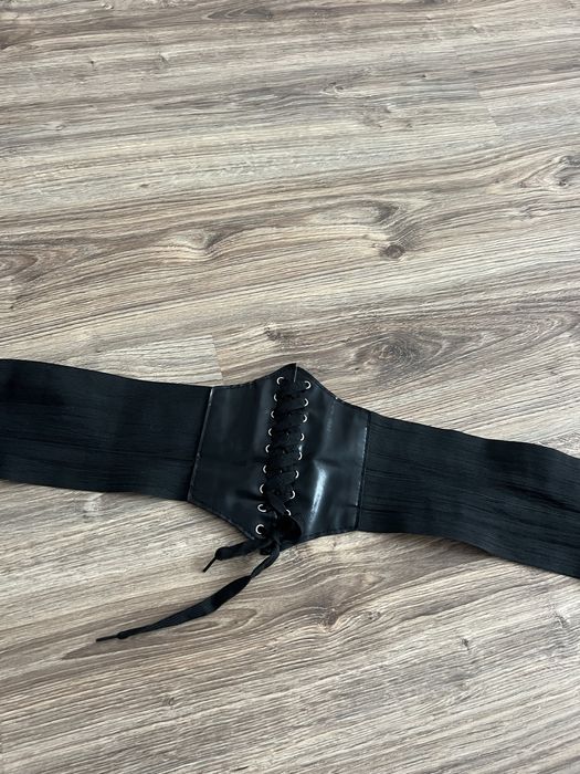 Корсет чорний на ліпучці