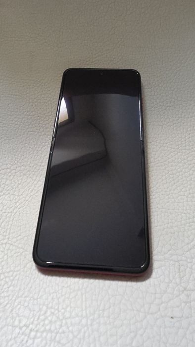 Motorola Razr 60 Ultra – Estado Irrepreensível – Apenas 38 Ciclos – Full Box