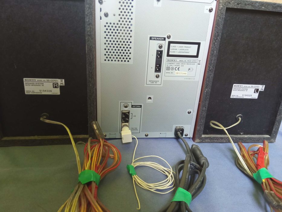 WIeża SONY CMT-CPZ1 w pełni sprawna! CDmp3/radio/tape/AUX stereo