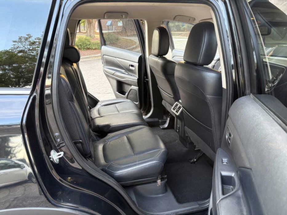 Mitsubishi Outlander Es 2.4      2020