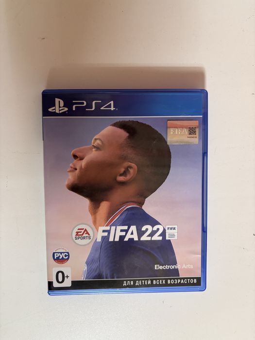 PlayStation 4 + диски