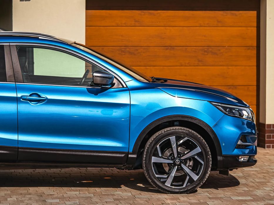 Nissan Qashqai Lift 1.2i Ledy Skóra Panorama Nawi Bliss Kamera Serwis Piękny