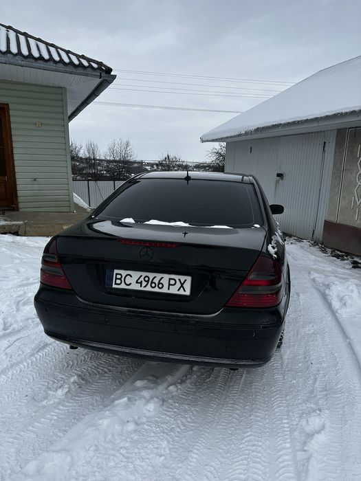 Mercedes E-class w211