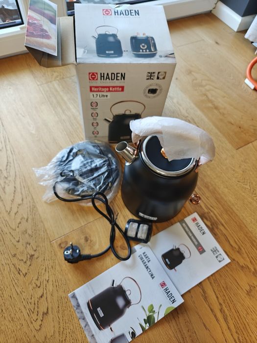 Nowy czajnik elektryczny Haden