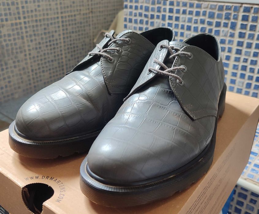 Dr. Martens 1461 Grey Croc Embossed - EU42/UK8