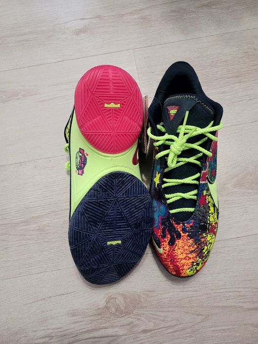 Кроссовки NIKE LEBRON XXII нові original