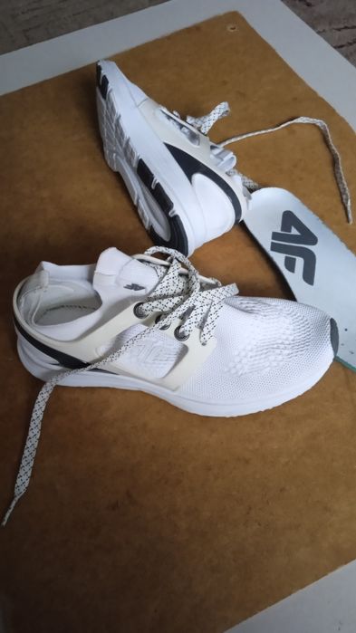 Buty sportowe 4F