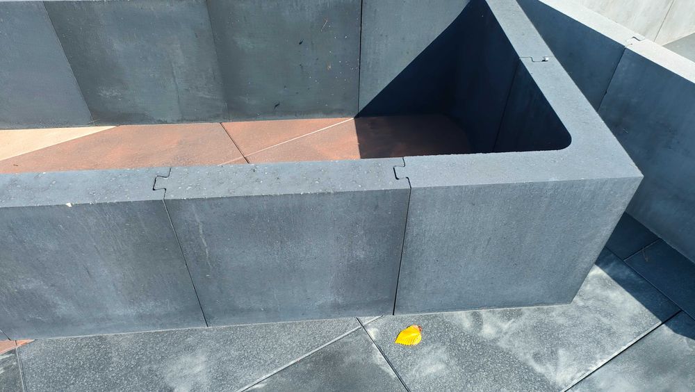 Donica doniczka betonowa kwietnik klomb donice beton palisada obrzeże