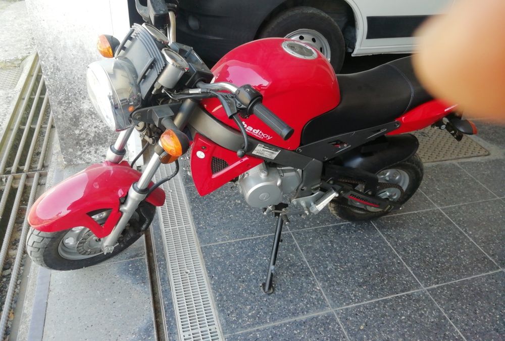 Motinha pequena de50cc com kit completo de 70 cc