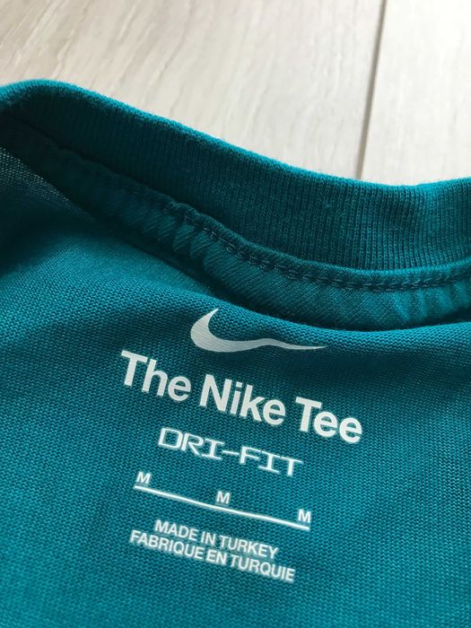 NIKE r.M oryginalna koszulka sportowa męska stan BDB