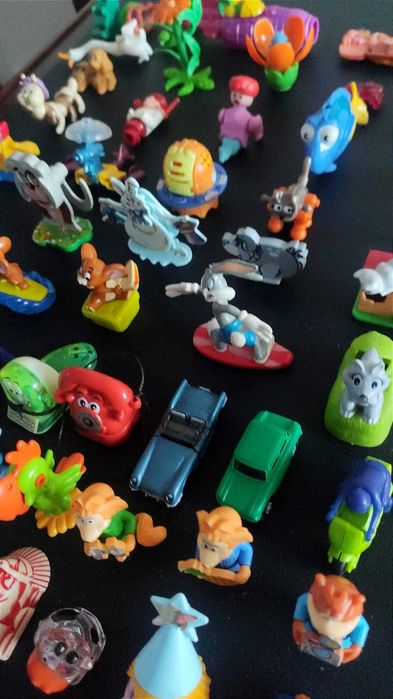 Mega Lote Figuras Kinder – Cerca de 115 Peças (Anos 90)