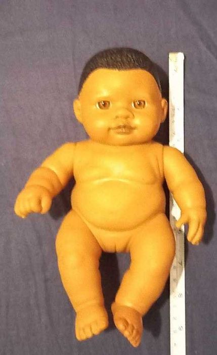 Boneca antiga com 20cm