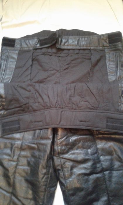 Кожаные утеплённые штаны для охотников , рыбаков , работе на улице .