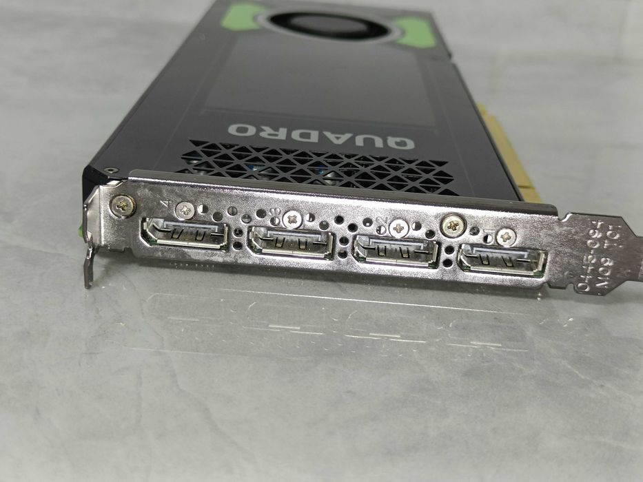 NVIDIA Quadro M4000 Carte graphique Quadro M4000 8 Go GDDR5 PCIe 3.0 x16 4 x DisplayPort 919989