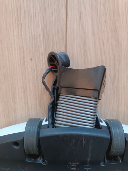 +++ Odkurzacz pionowy Electrolux ErgoRapido - turboszczotka