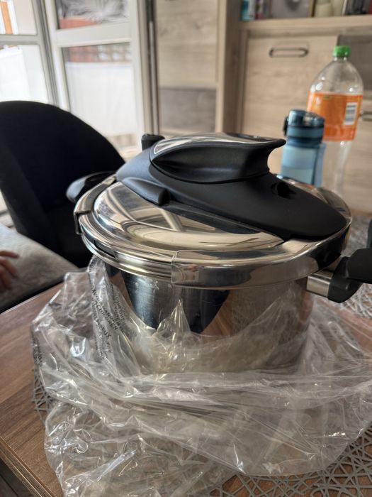 Szybkowar z Philipiaka 6L