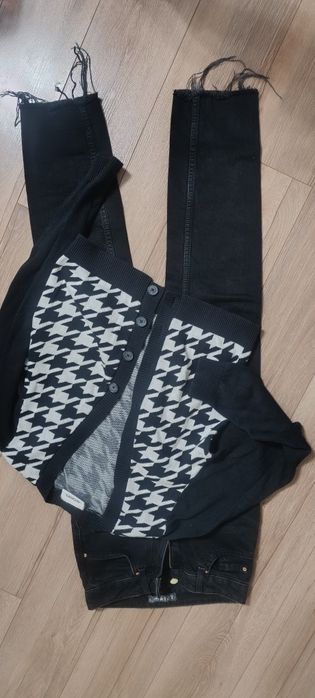 Пакет красивого одягу на дівчину